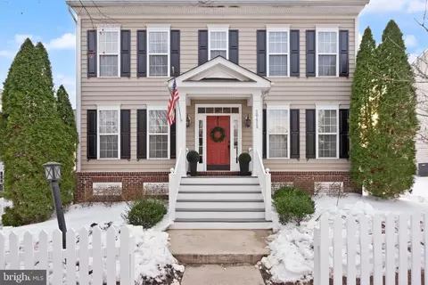 Exterior - 20413 Peckham St, Ashburn, VA 20147 photo 8 of 8