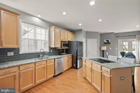 Kitchen - 20413 Peckham St, Ashburn, VA 20147 photo 2 of 3
