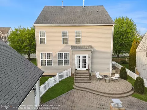 Exterior - 20413 Peckham St, Ashburn, VA 20147 photo 2 of 8