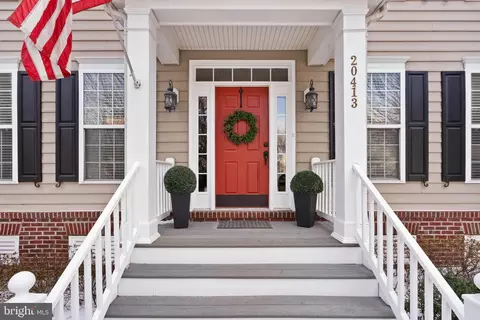 Exterior - 20413 Peckham St, Ashburn, VA 20147 photo 4 of 8