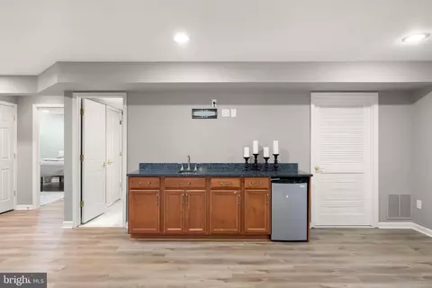 Entry Way - 20413 Peckham St, Ashburn, VA 20147 photo 6 of 7
