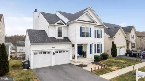 17670 Cleveland Park Dr, Round Hill, VA 20141