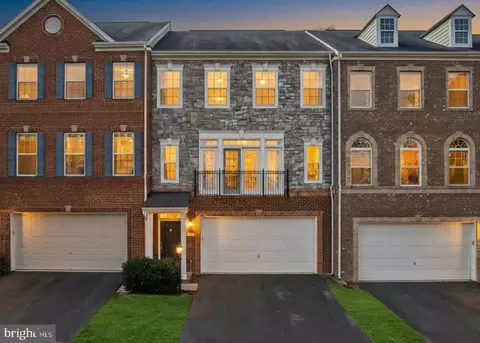 1781 Moultrie Ter NE, Leesburg, VA 20176