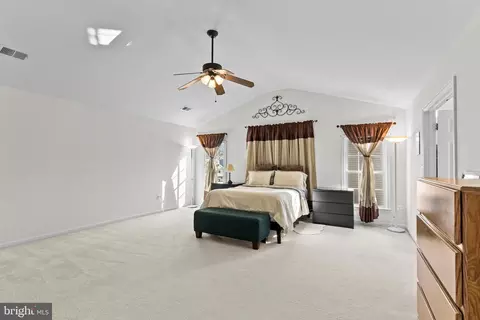 Bedroom - 43969 Tavern Dr, Ashburn, VA 20147 photo 1 of 5