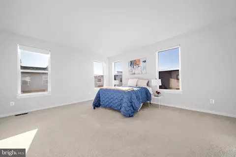 Bedroom - 43730 Transit Sq, Ashburn, VA 20147 photo 2 of 7
