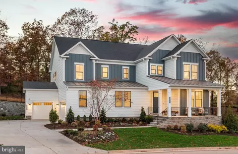18441 Sugar Snap Cir, Leesburg, VA 20176