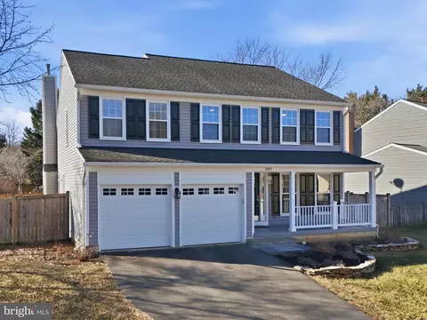 207 Grafton Way NE, Leesburg, VA 20176