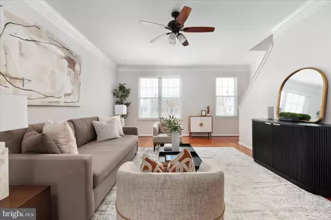 42824 Nations St, Chantilly, VA 20152