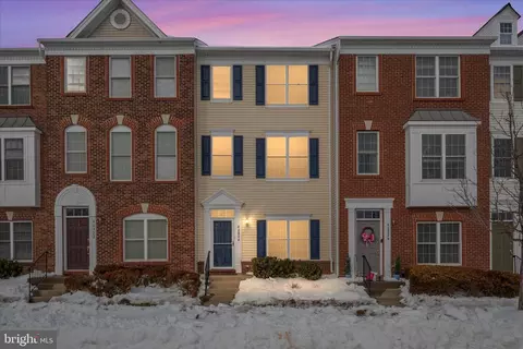42824 Nations St, Chantilly, VA 20152 photo 2