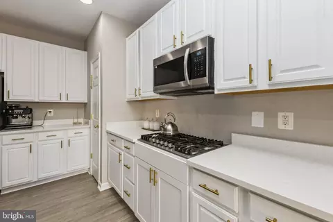 44310 Silkworth Ter, Ashburn, VA 20147 photo 11