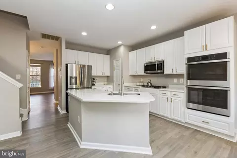 44310 Silkworth Ter, Ashburn, VA 20147 photo 10