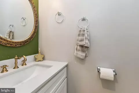 44310 Silkworth Ter, Ashburn, VA 20147 photo 6