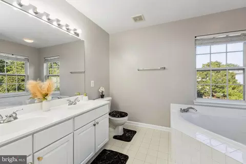 44310 Silkworth Ter, Ashburn, VA 20147 photo 19