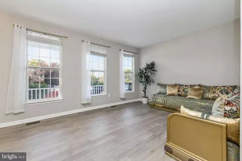 44310 Silkworth Ter, Ashburn, VA 20147 photo 4