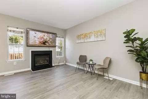 44310 Silkworth Ter, Ashburn, VA 20147 photo 7
