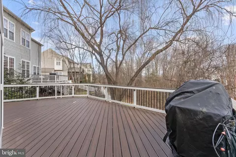 Exterior - 43344 Markham Pl, Ashburn, VA 20147 photo 4 of 11
