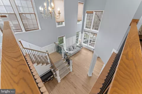 Entry Way - 43344 Markham Pl, Ashburn, VA 20147 photo 8 of 11