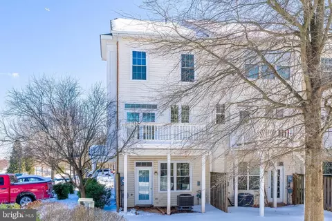 20401 Trails End Ter, Ashburn, VA 20147 photo 4