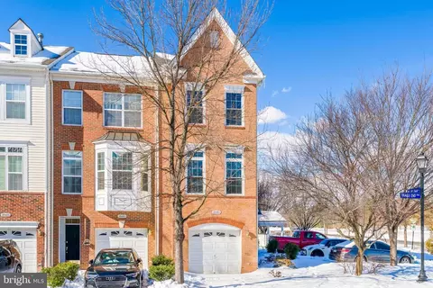 20401 Trails End Ter, Ashburn, VA 20147 photo 2