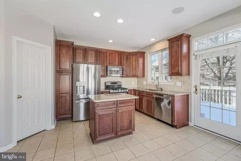 20401 Trails End Ter, Ashburn, VA 20147 photo 24