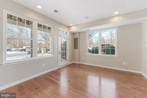 20401 Trails End Ter, Ashburn, VA 20147 photo 9
