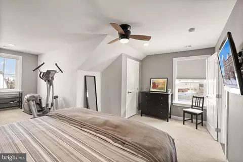 Bedroom - 43497 Charitable St, Ashburn, VA 20148 photo 10 of 10