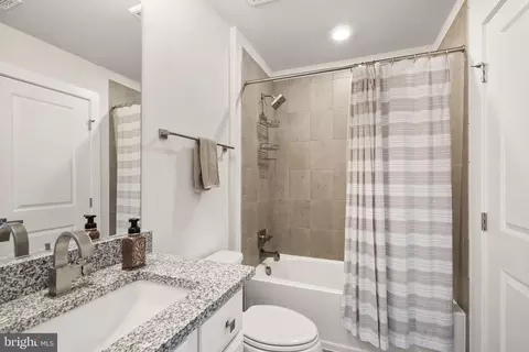 Bath - 43497 Charitable St, Ashburn, VA 20148 photo 4 of 4