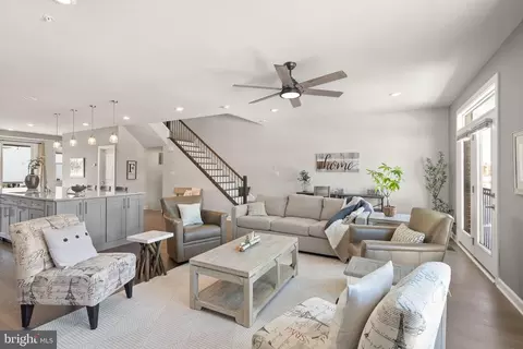 Living - 43497 Charitable St, Ashburn, VA 20148 photo 1 of 1