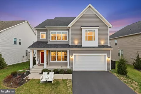 17964 Ridgewood Pl, Round Hill, VA 20141