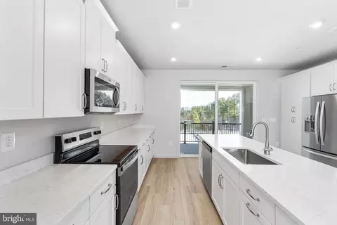 Kitchen - 20885 Murry Falls Ter, Ashburn, VA 20147 photo 1 of 1