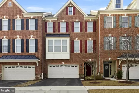 22597 Windsor Locks Sq, Ashburn, VA 20148