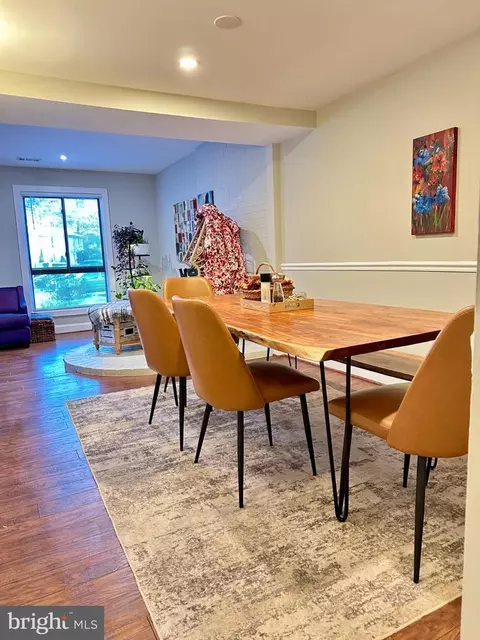 Dining - 19 Carousel Ct, Sterling, VA 20164 photo 4 of 4