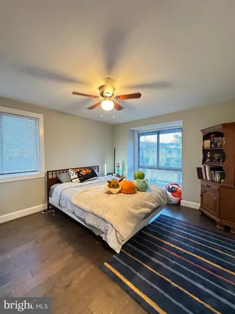 Bedroom - 19 Carousel Ct, Sterling, VA 20164 photo 3 of 5