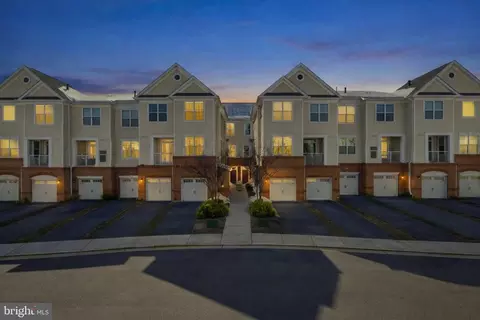 43047 Stuarts Glen Ter #106, Ashburn, VA 20148