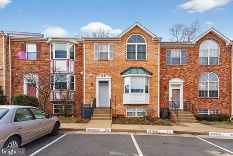 21049 Semblance Dr, Sterling, VA 20164