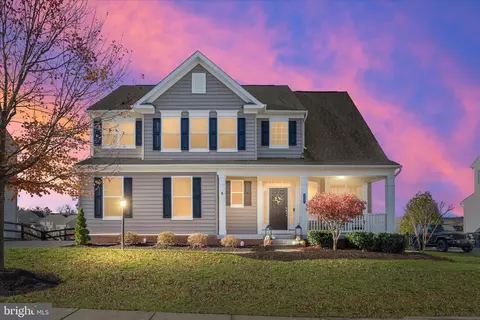 13467 Eagles Rest Dr, Leesburg, VA 20176
