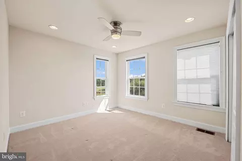 Bedroom - 42612 Hardage Ter, Ashburn, VA 20148 photo 4 of 5