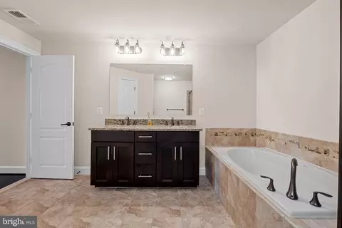Bath - 42612 Hardage Ter, Ashburn, VA 20148 photo 2 of 3