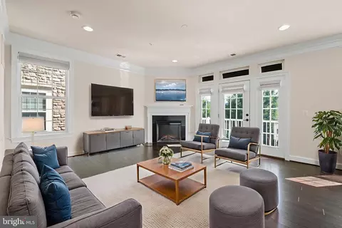 42612 Hardage Ter, Ashburn, VA 20148