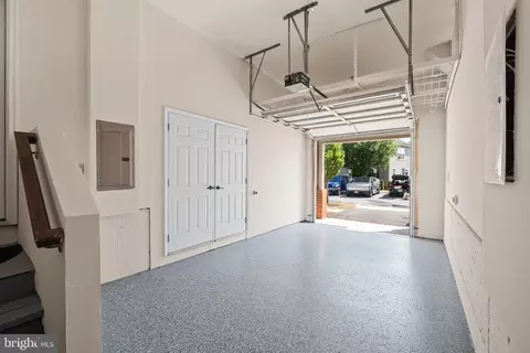 Entry Way - 42612 Hardage Ter, Ashburn, VA 20148 photo 1 of 3