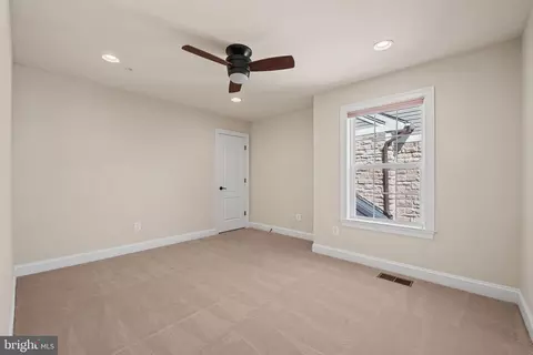 Bedroom - 42612 Hardage Ter, Ashburn, VA 20148 photo 5 of 5