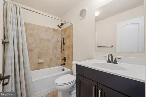 Bath - 42612 Hardage Ter, Ashburn, VA 20148 photo 3 of 3