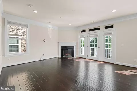 Living - 42612 Hardage Ter, Ashburn, VA 20148 photo 3 of 6
