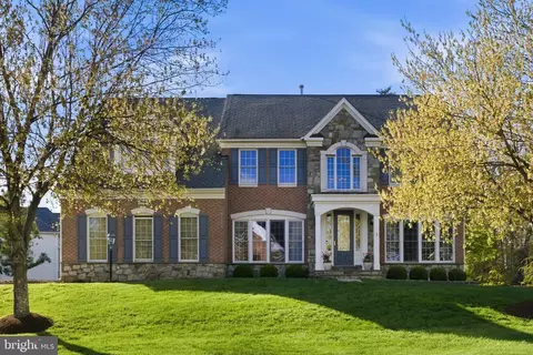 22475 Forest Manor Dr, Ashburn, VA 20148