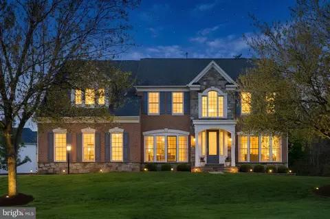 22475 Forest Manor Dr, Ashburn, VA 20148