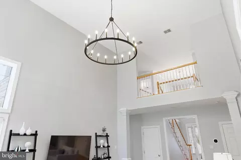 Entry Way - 22475 Forest Manor Dr, Ashburn, VA 20148 photo 8 of 17