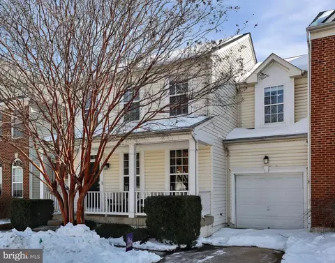 303 Baish Dr SE, Leesburg, VA 20175