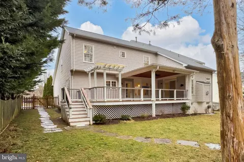 Exterior - 43785 Timberbrooke Pl, Ashburn, VA 20147 photo 4 of 6