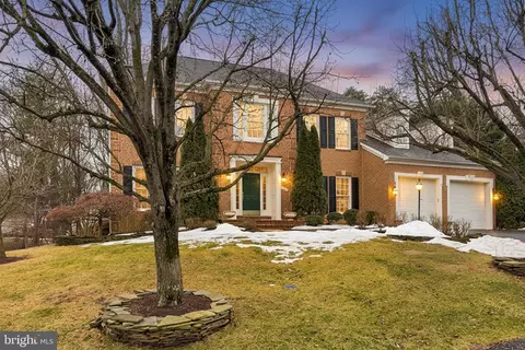 Exterior - 43785 Timberbrooke Pl, Ashburn, VA 20147 photo 6 of 6