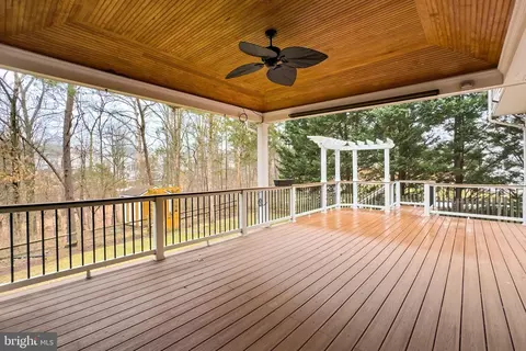 Exterior - 43785 Timberbrooke Pl, Ashburn, VA 20147 photo 2 of 6